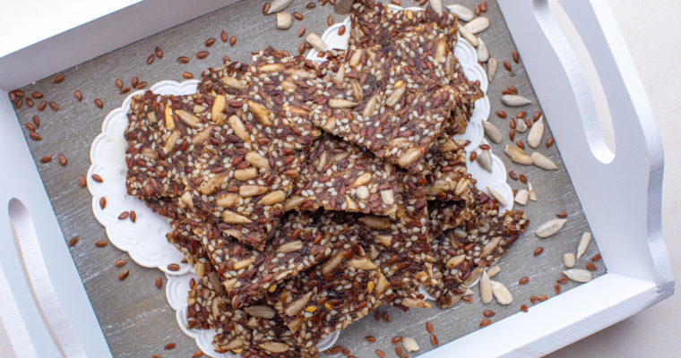 Crunchy keto seed crackers (raw or baked)